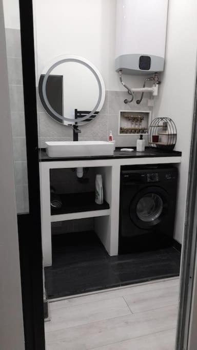 T2 Appartement Lumineux A La Joliette Marselha Exterior foto