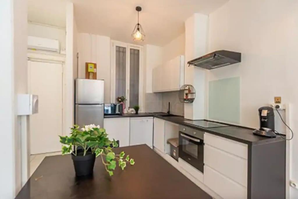 T2 Appartement Lumineux A La Joliette Marselha Exterior foto